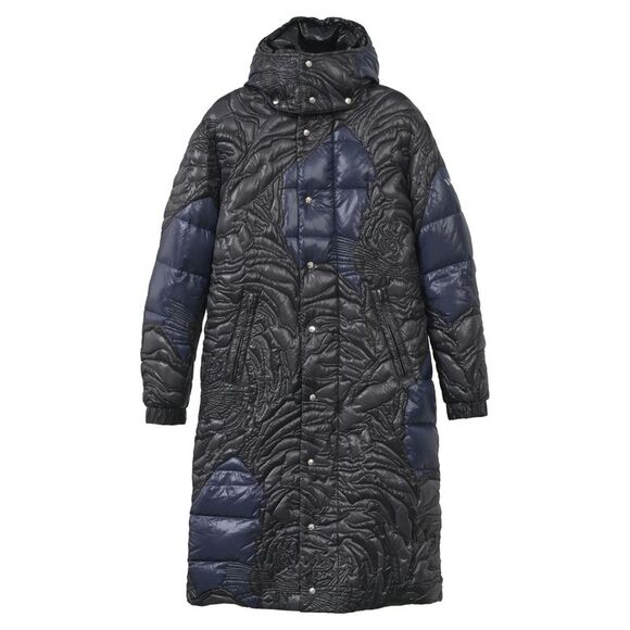 Valentino x Moncler Embroidered Tiger Re-Edition Quilted Down Coat in Blue Nylon - Picture 1 of 5